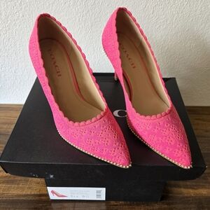 Coach Waverly Pump With Beadchain